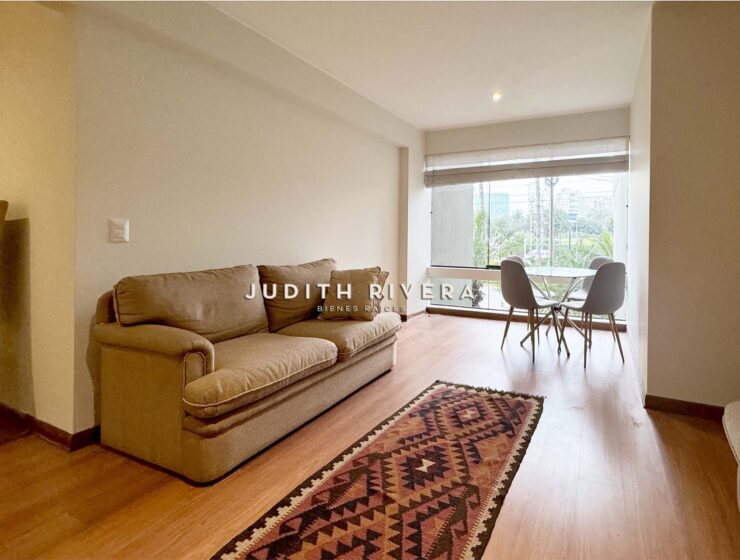 Sala y comedor con vista a Av. Aurelio Miró Quesada, San Isidro