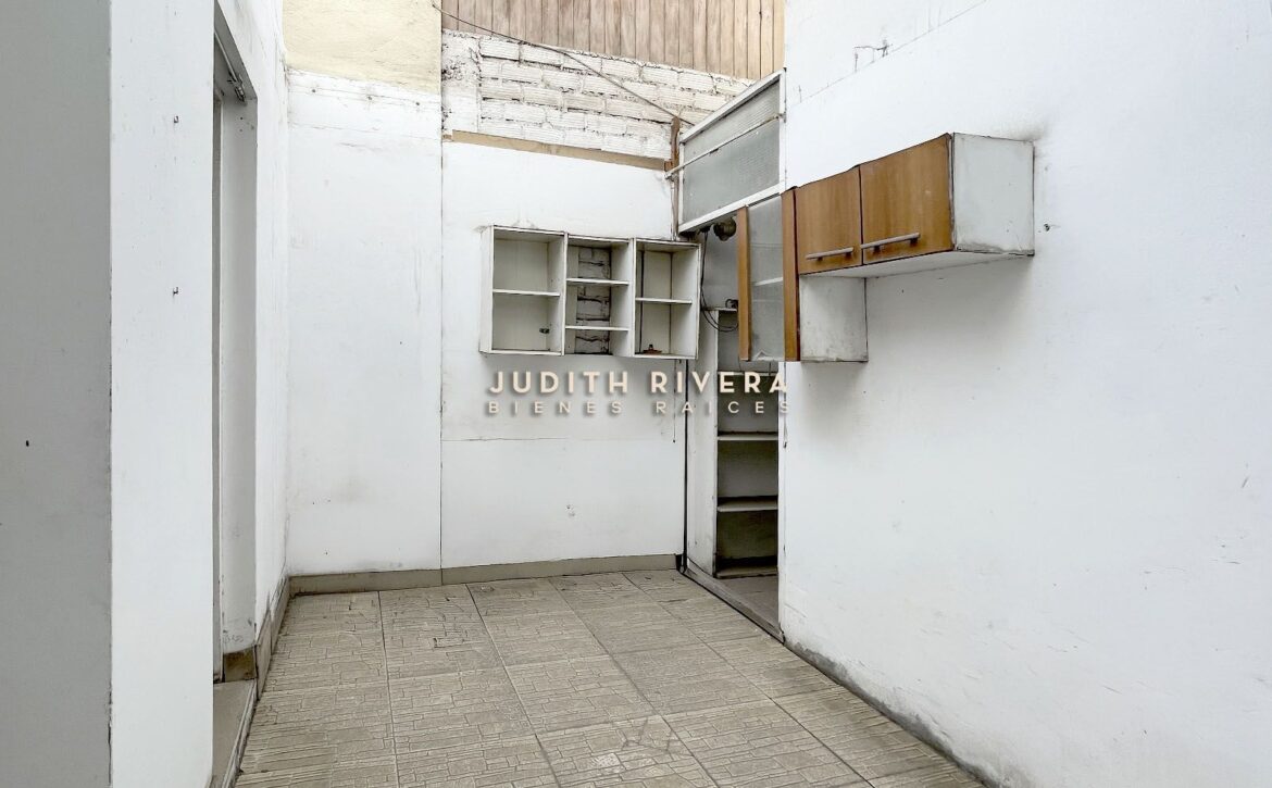 Vista de la esquina del terreno en venta en Casuarinas, Surco
