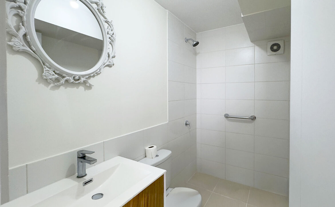Detalle de acabados en dormitorio, departamento en venta en Lince