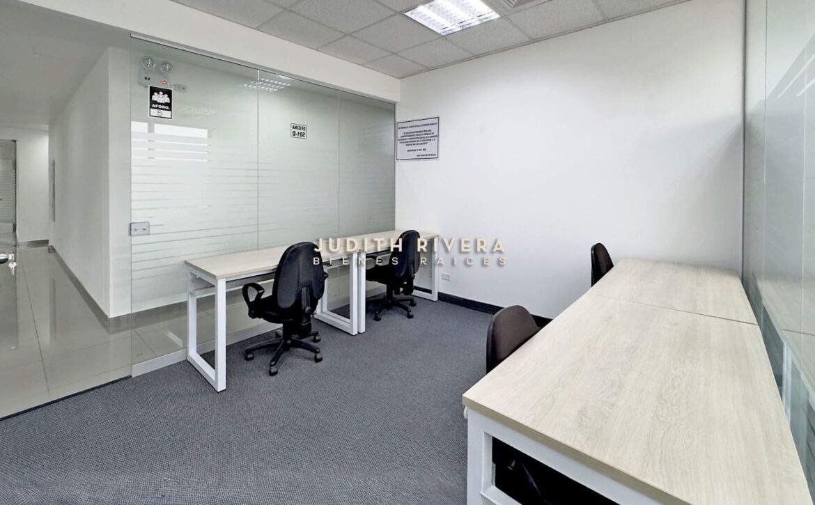 Ambiente corporativo listo para ocupar, oficina en alquiler en San Isidro